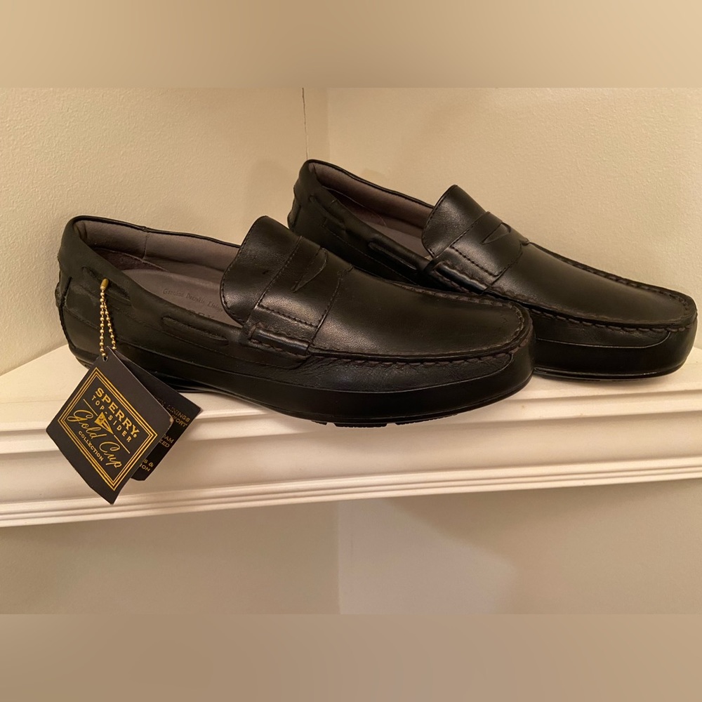 Sperry Topsider Penny Loafer, Black, 9.5M, Brand New